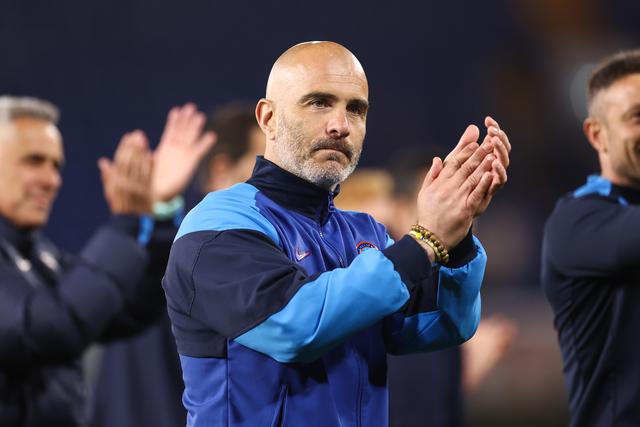 判施压, 主帅马雷斯 判施压, 主帅马雷斯