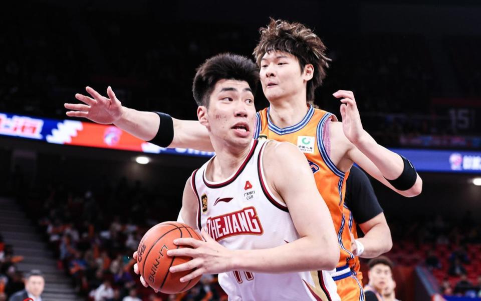 年奥卡福赛, LsKqc, 一级的联赛 年奥卡福赛, LsKqc, 一级的联赛