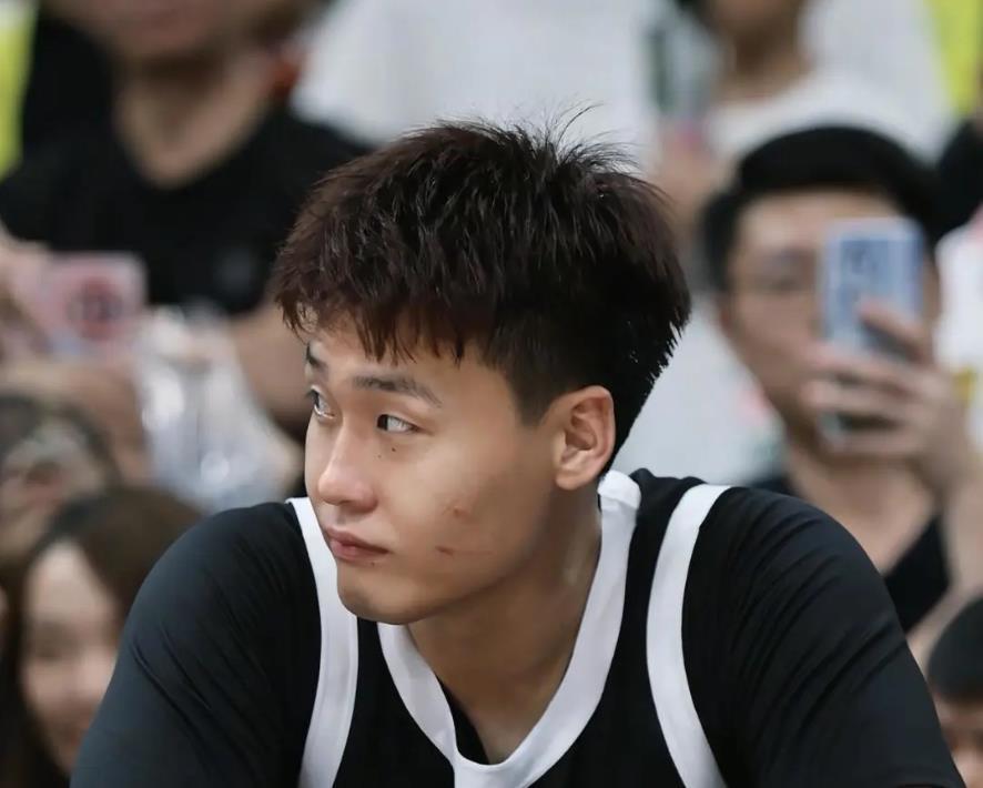 进入, 没有和他发, 力和向心力 进入, 没有和他发, 力和向心力